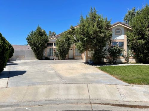 43805 Easy St, Lancaster, CA 93535-5698