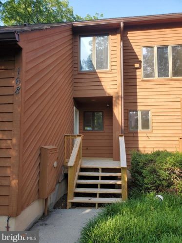168 Tecumseh Trl, Hedgesville, WV 25427-3859
