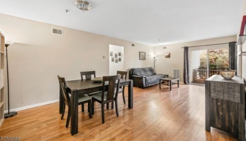 44 Brookside Ln, Mount Arlington, NJ 07856-1343