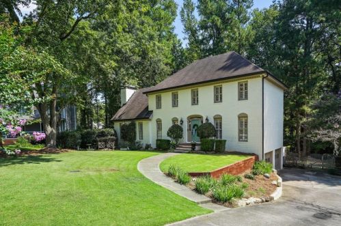 1146 Cedar Branch Ct, Marietta, GA 30064-4613