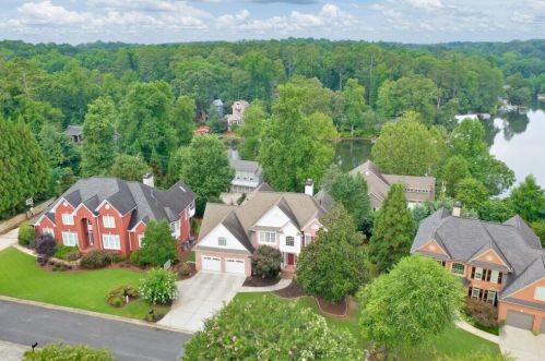 2243 Lasalle Dr, Marietta, GA 30062-8149