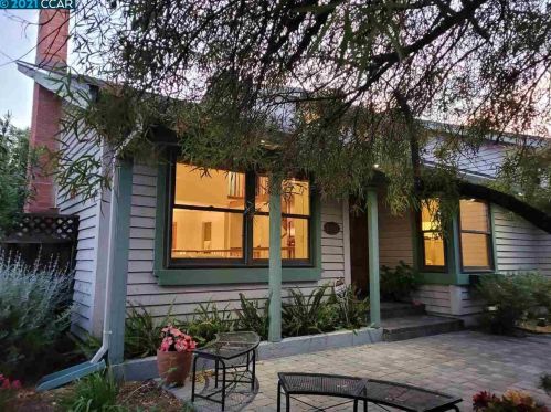 11897 Vomac Rd, Pleasanton, CA 94568-1048