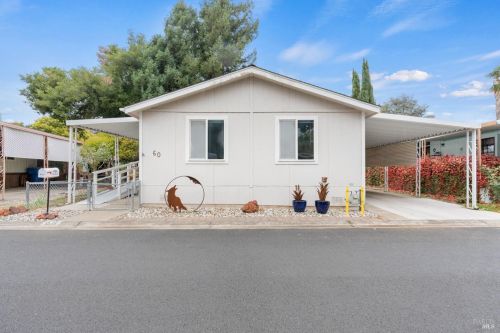 700 Gobbi St, Ukiah CA  95482-6200 exterior