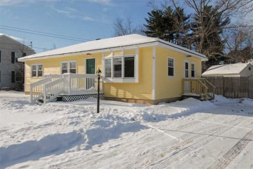 9 Gerrish Rd, Dover, NH 03820-4674