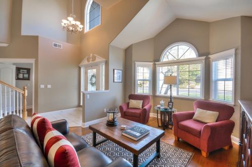 144 Egloff Cir, Folsom, CA 95630-6618