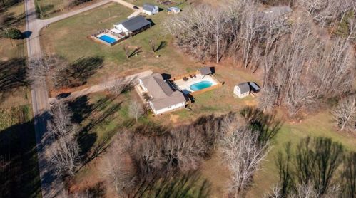 2973 Jefferson Riv Rd, Jefferson GA  30549-4323 exterior