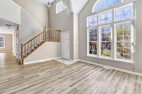 3 Ivy Ln, Upper Stepney, CT 06468-2855