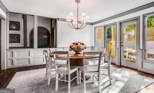 400 Breakwater Rdg, Atlanta GA  30328-1808 exterior