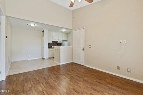 4541 Alamo St, Simi Valley, CA 93063-1787
