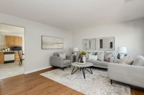 422 Mignot Ln, San Jose, CA 95111-2416