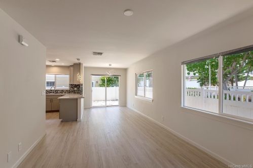 87-2055 Pakeke St, Nanakuli, HI 96792-3447