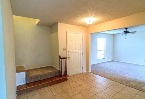 5233 Turtle Cove Rd, Garland TX  75044-4931 exterior