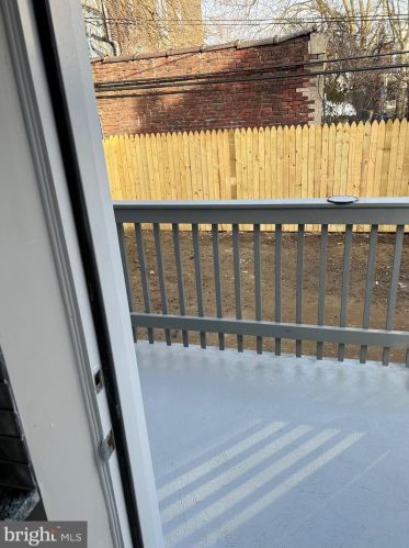 5131 12 St, Philadelphia PA 19123-0037 exterior