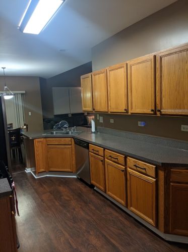 727 St Johns Pl, Addison, IL 60101-3268