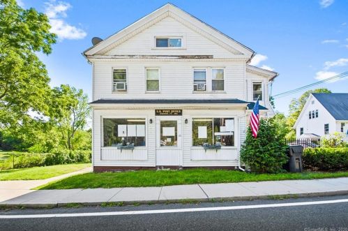 28 Maple St, Somers, CT 06071-1807