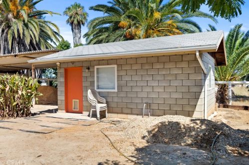 2150 Gratton St, Riverside CA  92504-5201 exterior