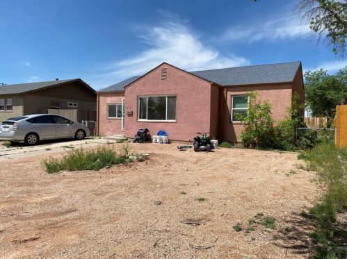 2825 4th Ave, Pueblo, CO 81003-1603