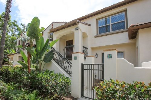 146 Hedge Bloom, Irvine CA  92618-1517 exterior