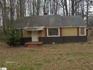 112 Pine Ln, Simpsonville, SC 29681-2235