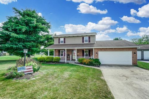 2958 Meadowgate Dr, Springfield, OH 45502-9352