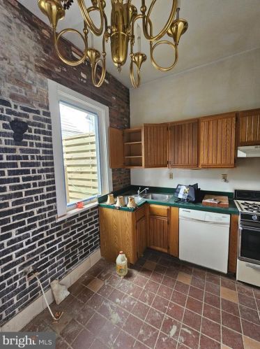 2045 Christian St, Philadelphia PA 19147-4216 exterior