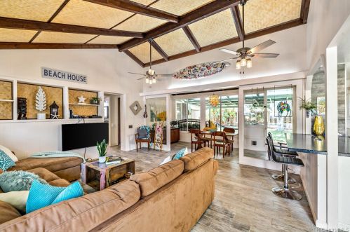 44248 Mikiola Dr, Kaneohe, HI 96744-2436