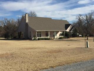 504 Wildflower Dr, Fletcher, OK 73541-9469