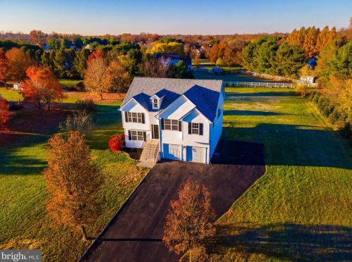 56 Kings Ct, Auburn, NJ 08085-5033