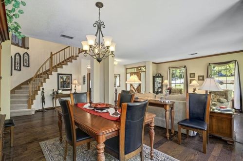 3918 Caney Crk Rd, Austin TX  78732-2216 exterior