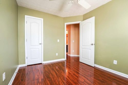 6206 Ellenwood Dr, Rex GA 30273-5046 exterior