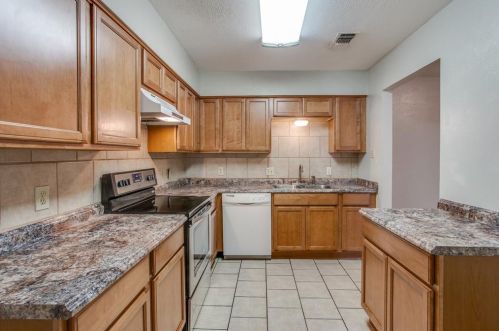 4334 Segura Ct, Fort Worth TX  76132-2300 exterior