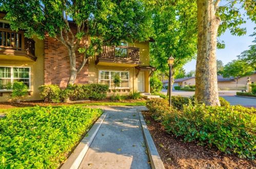 970 Glendora Ave, Glendora, CA 91740-6329