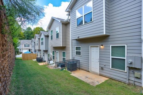 909 Highwood Dr, Atlanta GA  30344-2500 exterior