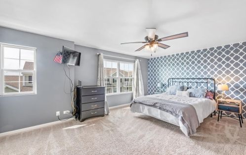 1252 Alta Vista Dr, Pingree Grove IL  60140-2057 exterior