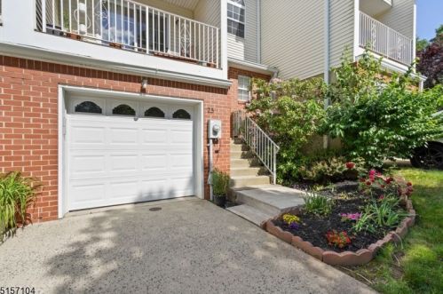25 Grant Way, Princeton, NJ 08540-1667