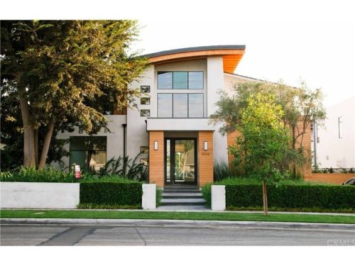9310 Gallatin Rd, Downey, CA 90240-3035