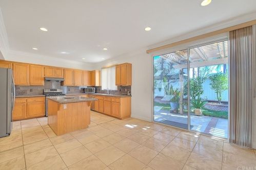 236 Aspan Ave, Irwindale CA 91702 exterior