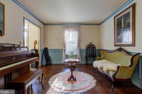 150 Bentley Ln, Lancaster PA  17603-6223 exterior