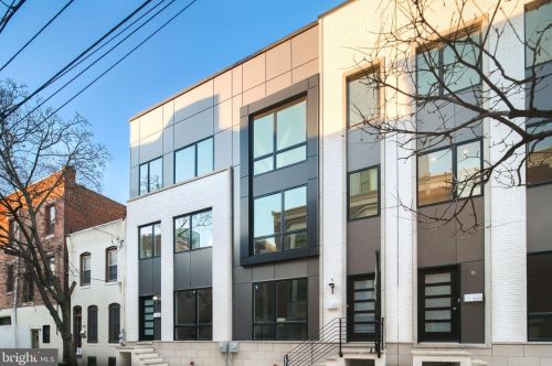 1529 Kater St, Philadelphia, PA 19146-1622