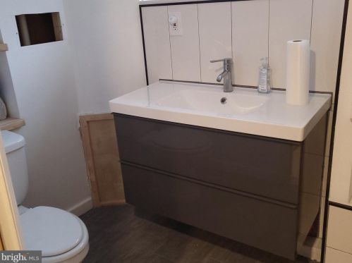 1940 23 St, Philadelphia PA 19145-2601 exterior