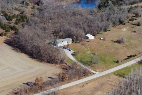 34854 335th St, Osawatomie, KS 66064-2002