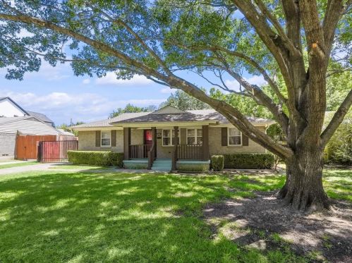 3830 Dunhaven Rd, Dallas TX  75220-3734 exterior
