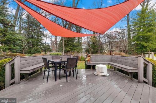 322 Northwest Dr, Silver Spring MD 20901-1431 exterior