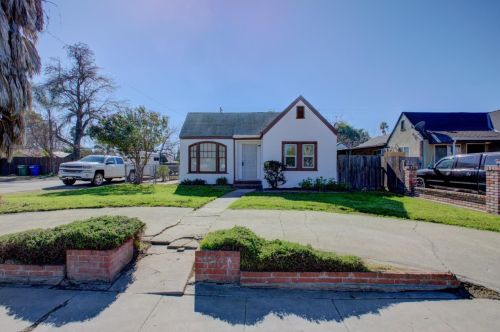 1302 Pelton Ave, Modesto, CA 95351-3637