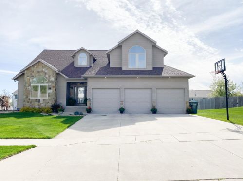 806 9th Ave, Byron, MN 55920-1571