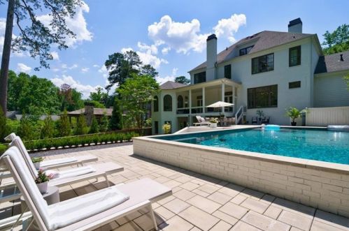 2799 Mabry Rd, Atlanta GA  30319-2828 exterior