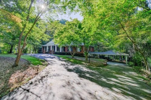 831 Hickory Dr, Marietta, GA 30064-3607