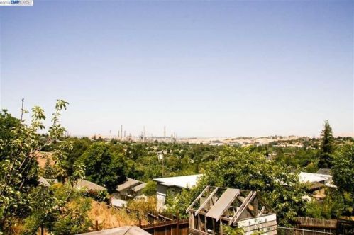 2350 Wayne St, Pacheco, CA 94553-3350