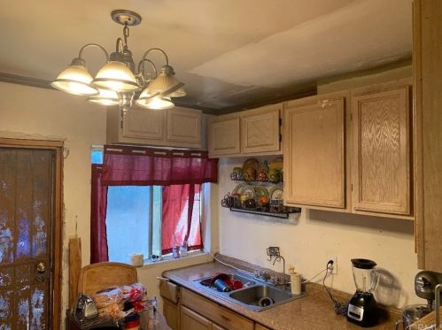 342 Iowa Ave, Riverside, CA 92507-1012