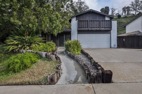 8719 Via Diego Ct, Lakeside, CA 92040-5044